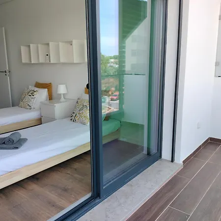 Flow Living, Com Piscina, Em * Olhão