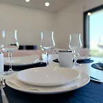 Flow Living, Com Piscina, Em * Olhão