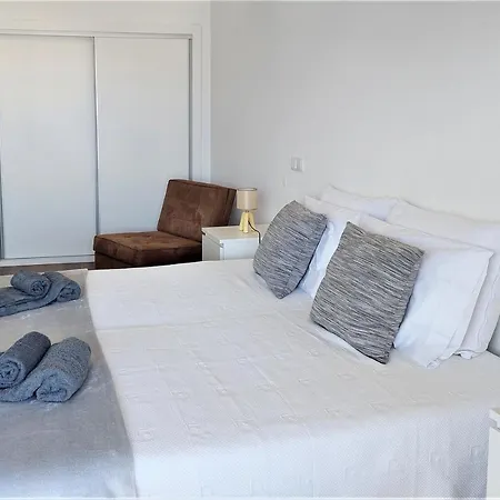 Flow Living, Com Piscina, Em Lägenhet *