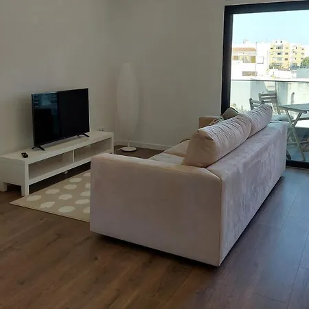 Flow Living, Com Piscina, Em * Olhão